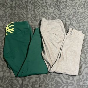 EUC Womans Fabletics Leggings Lot(2)